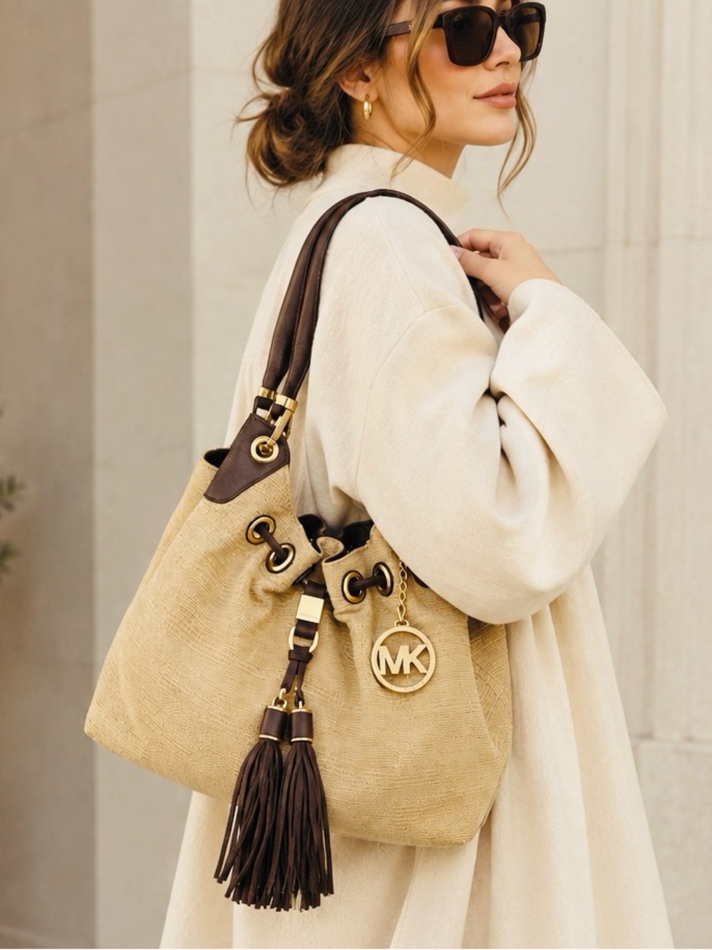 Michael Kors Drawstring Shoulder Tote bag - beige and brown